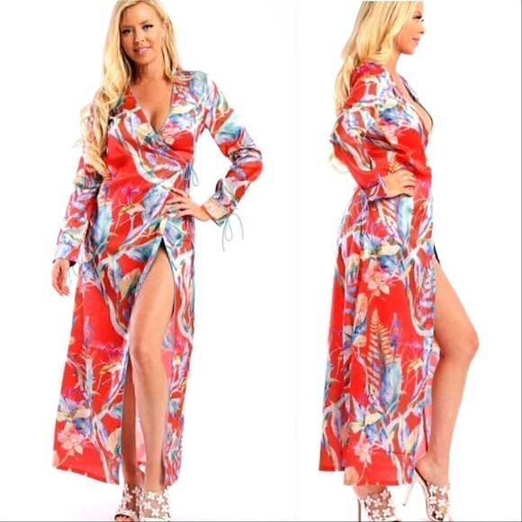 RED FLORAL KIMONO - Picture 1 of 2